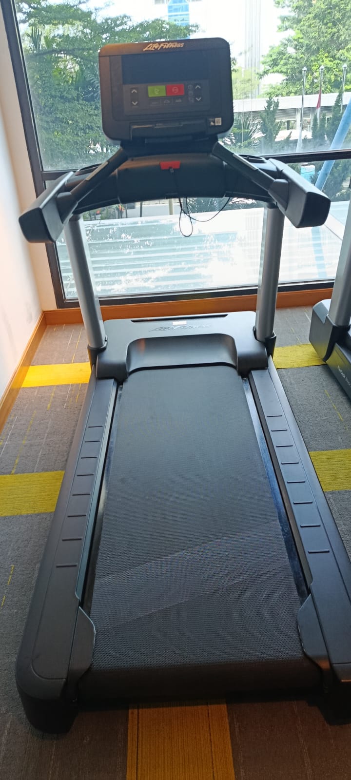 Service treadmill 1